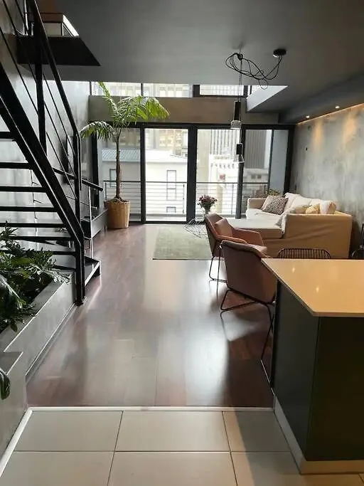 Διαμέρισμα Sky Loft - Modern Oasis In The Heart Of The City Κέιπ Τάουν